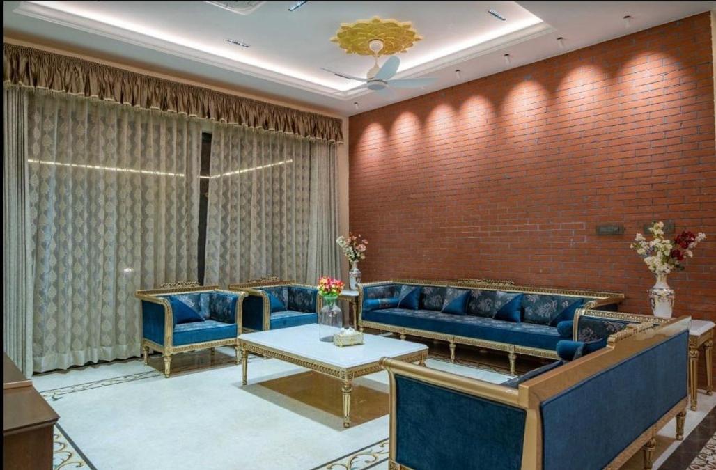 Redhomex Cove Castle Villa Хидерабад Екстериор снимка